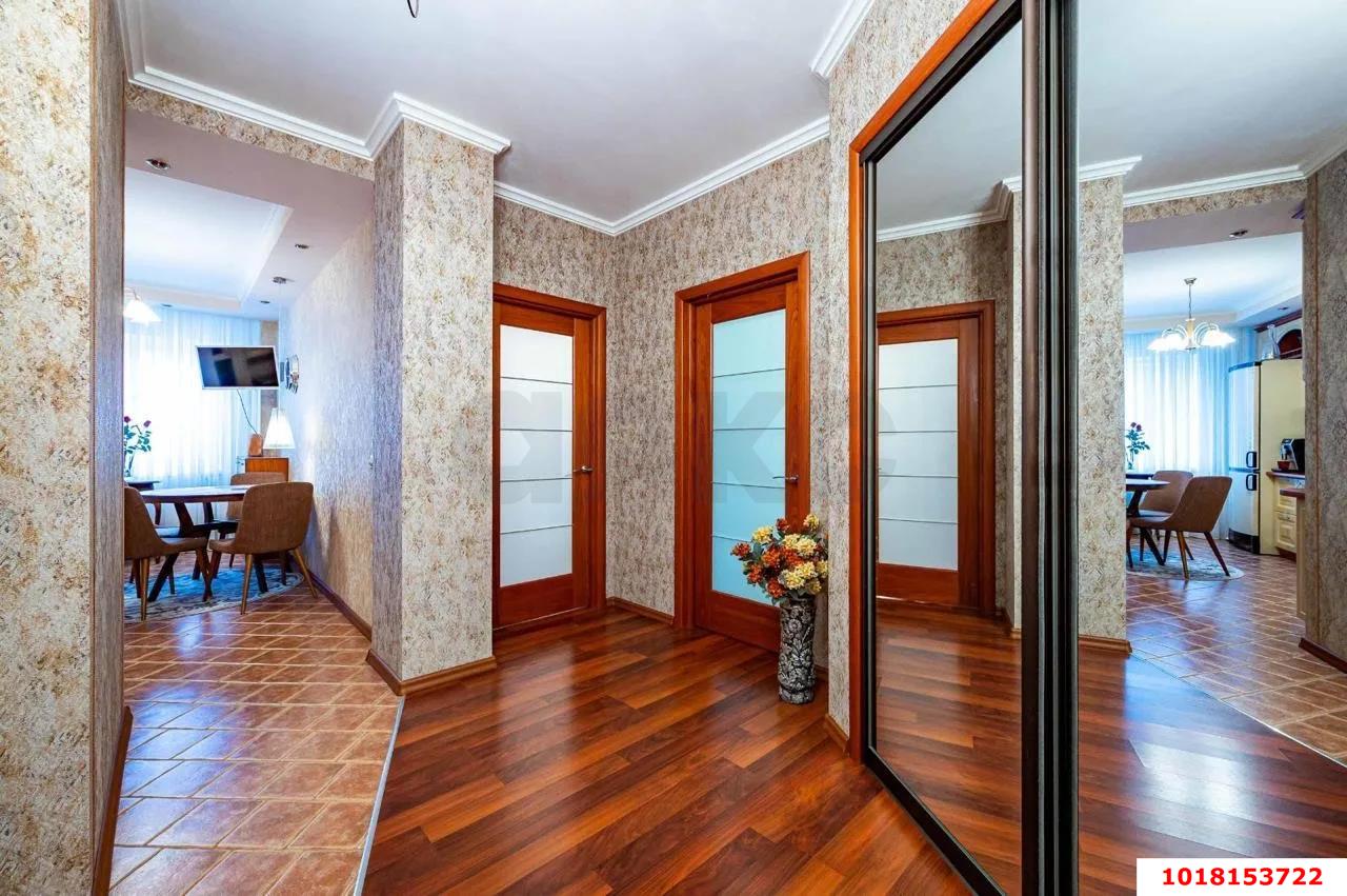 Фото №11: 2-комнатная квартира 71&nbsp;м², 1/9&nbsp;эт. - Краснодар, Западный внутригородской округ, мкр. Фестивальный, ул. Гаражная, 81/2