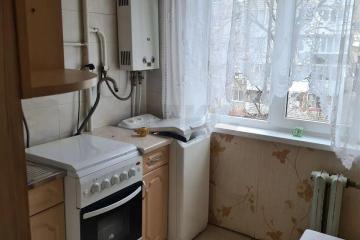 Фото №1: 2-комнатная квартира 44 м², 3/5 эт. - Краснодар, мкр. Черёмушки, ул. Селезнёва, 90