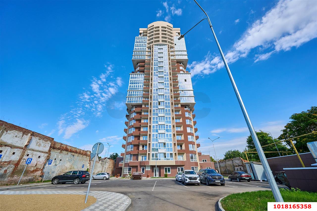 Фото №3: 3-комнатная квартира 94&nbsp;м², 21/24&nbsp;эт. - Краснодар, Центральный внутригородской округ, мкр. Центральный, ул. Митрофана Седина, 131