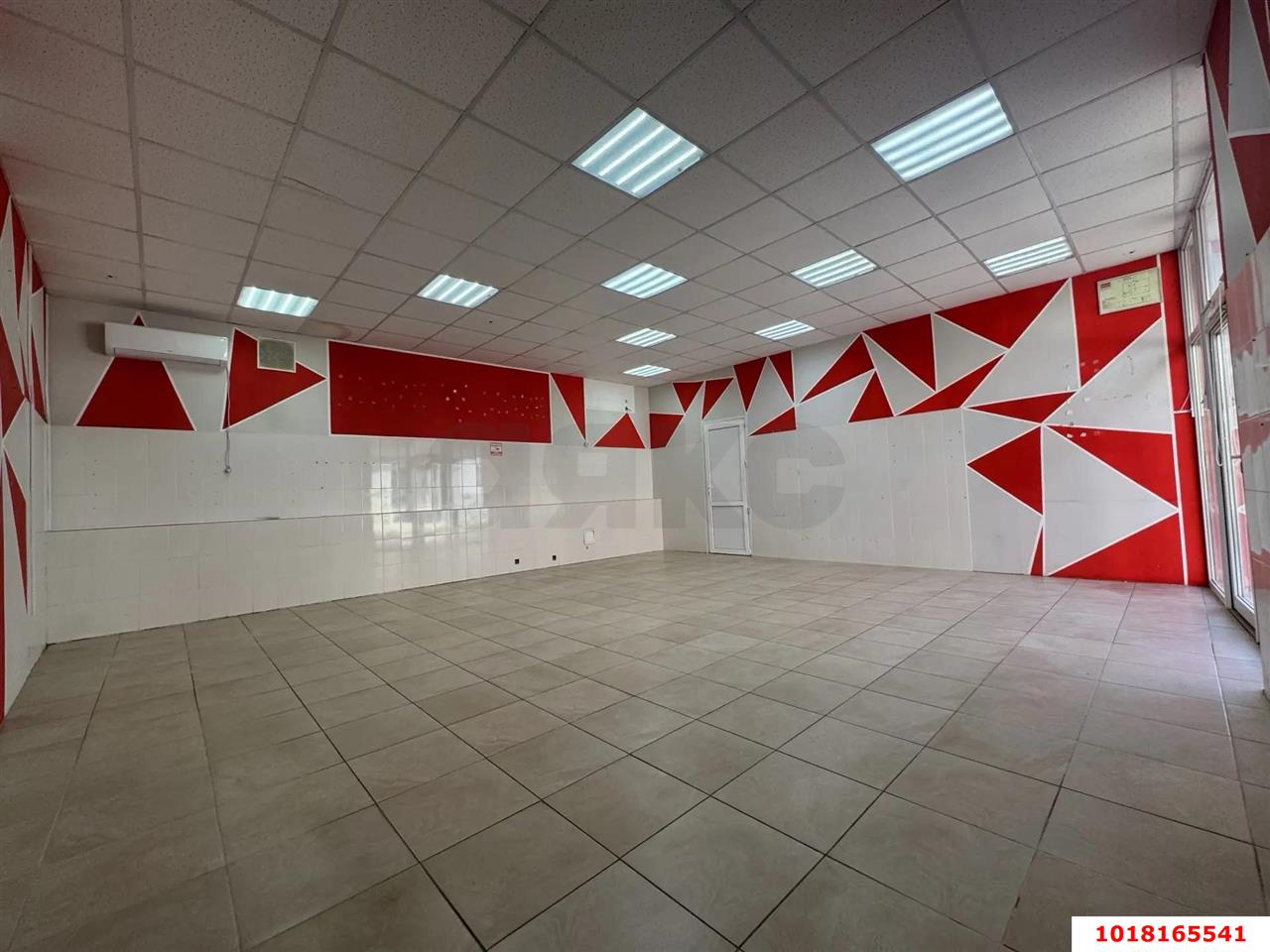 Фото №13: Торговое помещение 72&nbsp;м², 1/1&nbsp;эт. - Краснодар, Прикубанский внутригородской округ, мкр. Краевая Клиническая Больница, ул. Домбайская, 4/2