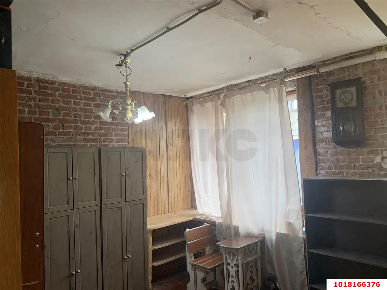 Фото №5: 4-комнатная квартира 96&nbsp;м², 3/3&nbsp;эт. - Краснодар, Центральный внутригородской округ, Покровка, мкр. Центральный, ул. Щорса, 7