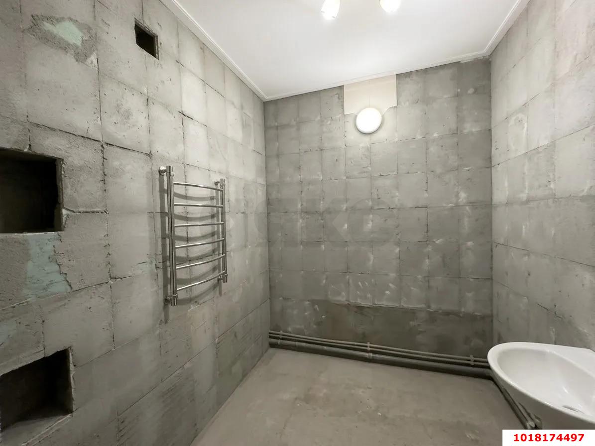 Фото №4: 3-комнатная квартира 176&nbsp;м², 20/21&nbsp;эт. - Краснодар, Центральный внутригородской округ, мкр. Центральный, ул. Ломоносова, 97
