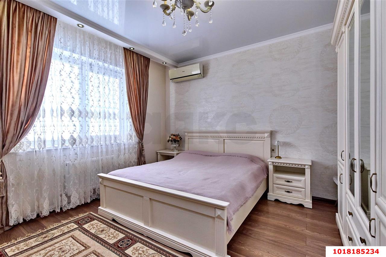 Фото №8: 3-комнатная квартира 82&nbsp;м², 13/16&nbsp;эт. - Краснодар, Западный внутригородской округ, мкр. Юбилейный, ул. 70-летия Октября, 1/1