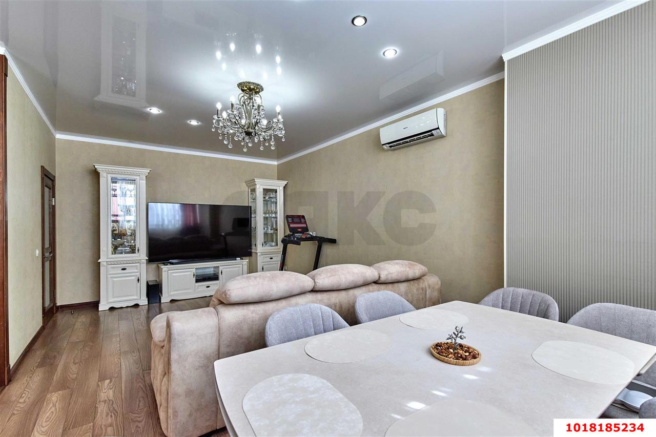 Фото №4: 3-комнатная квартира 82&nbsp;м², 13/16&nbsp;эт. - Краснодар, Западный внутригородской округ, мкр. Юбилейный, ул. 70-летия Октября, 1/1