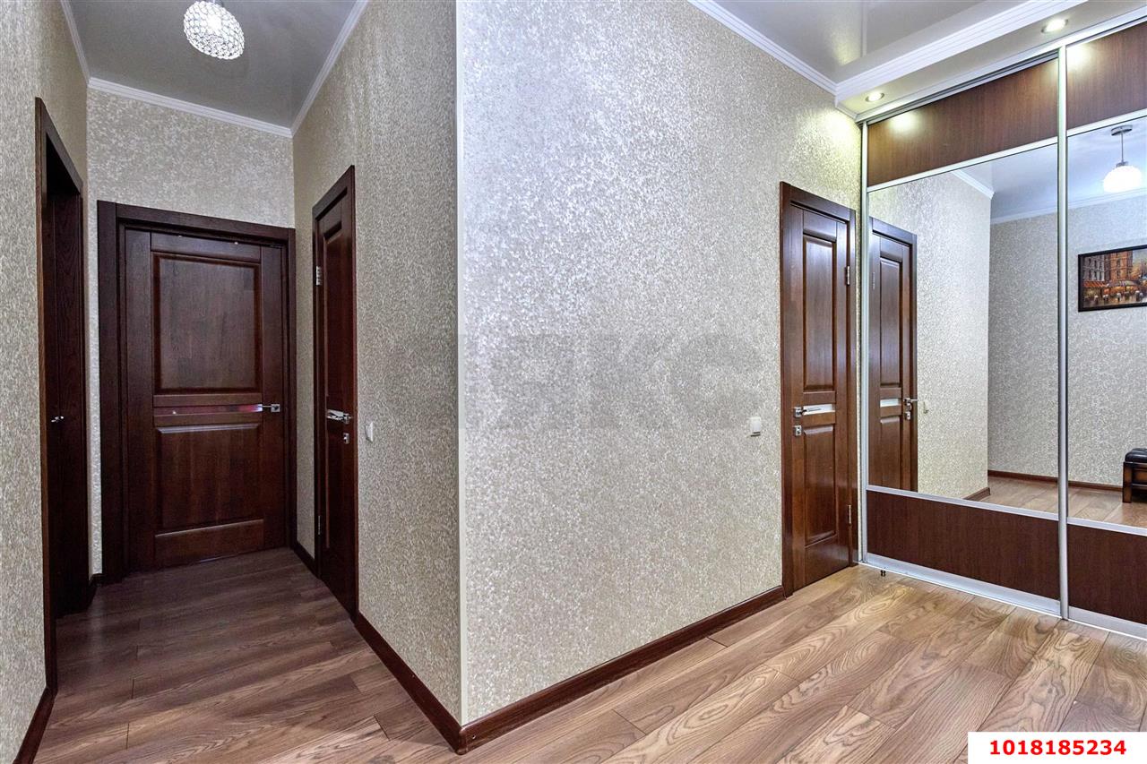 Фото №17: 3-комнатная квартира 82&nbsp;м², 13/16&nbsp;эт. - Краснодар, Западный внутригородской округ, мкр. Юбилейный, ул. 70-летия Октября, 1/1