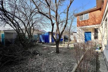 Фото №1: Дом 139&nbsp;м² + 4&nbsp;сот., 2&nbsp;эт. - Краснодаргорстрой, мкр. Прикубанский внутригородской округ, ул. 3-я Первомайская, 2