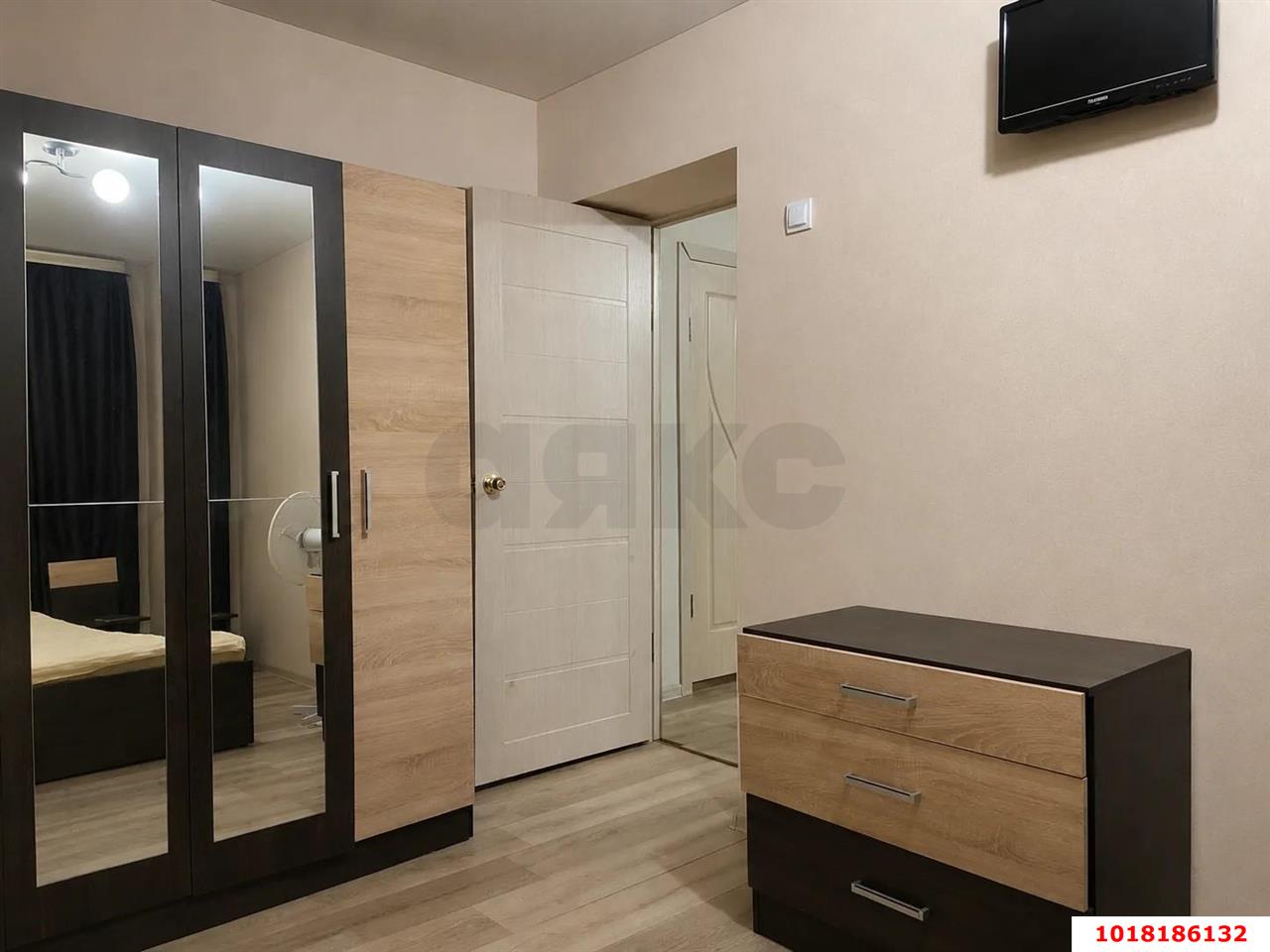 Фото №9: 2-комнатная квартира 45&nbsp;м², 2/2&nbsp;эт. - Краснодар, Прикубанский внутригородской округ, Горхутор, мкр. Отделение № 3 совхоза Солнечный, 15