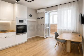 Фото №1: 1-комнатная квартира 40 м², 15/19 эт. - Краснодар, мкр. ЖК На Стахановской, ул. Стахановская, 1