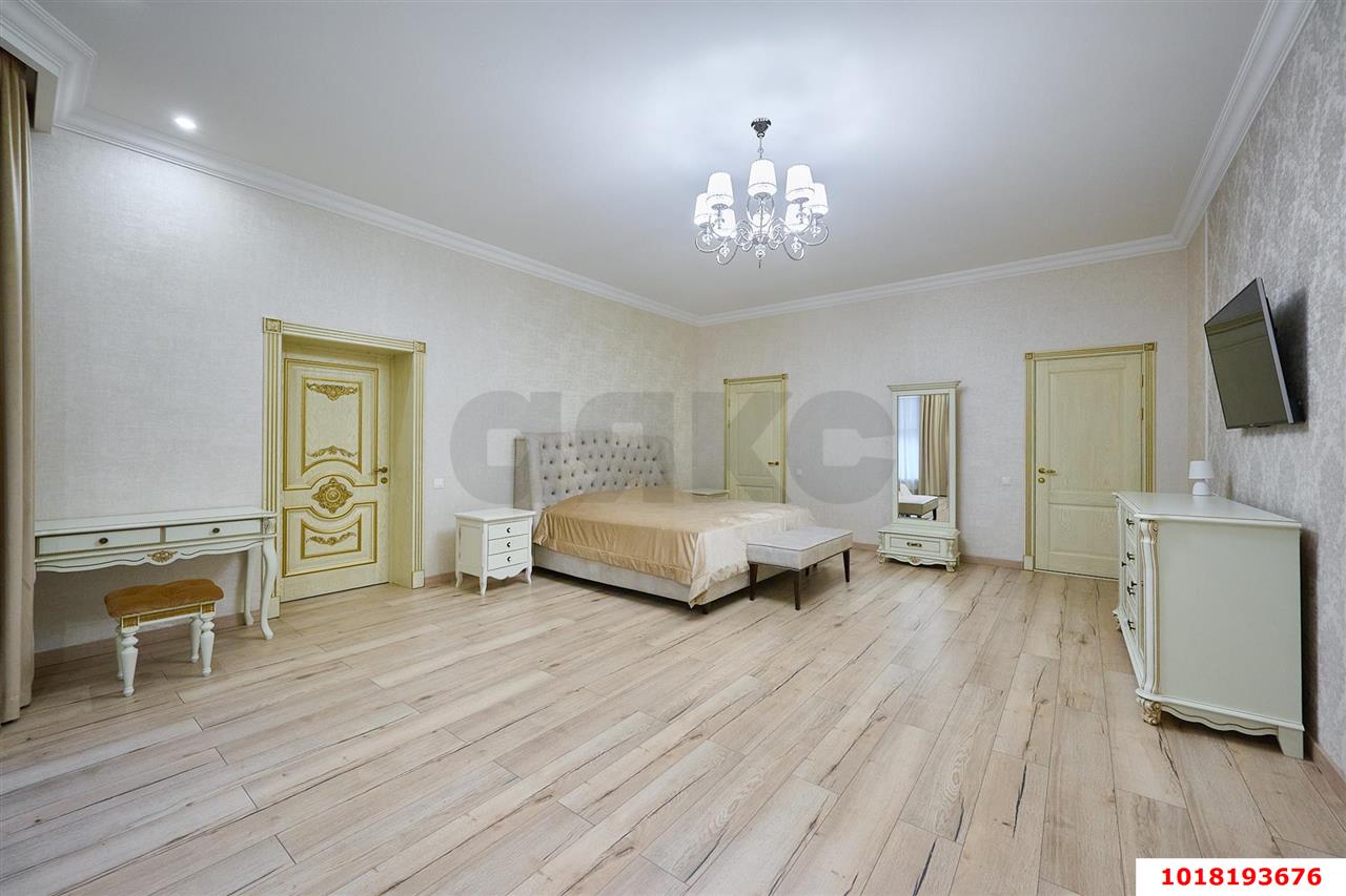 Фото №35: Дом 629&nbsp;м² + 8.98&nbsp;сот., 4&nbsp;эт. - Краснодар, Центральный внутригородской округ, Черёмушки, мкр. Дубинка, пр-д 1-й  Айвазовского, 19