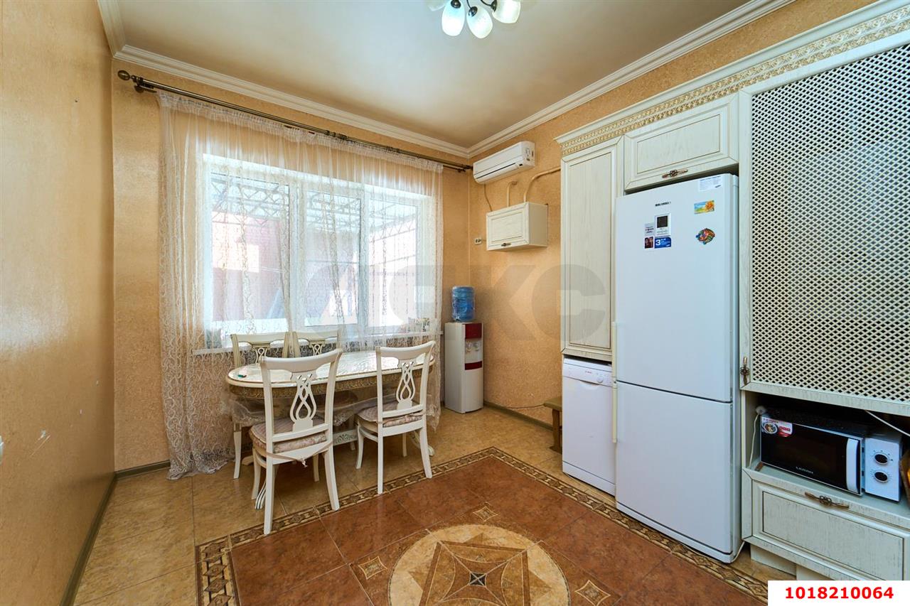 Фото №5: Дом 266&nbsp;м² + 4&nbsp;сот., 1&nbsp;эт. - Краснодар, Карасунский внутригородской округ, мкр. Хлопчато-бумажный Комбинат, пр-д 4-й  Васнецова, 3
