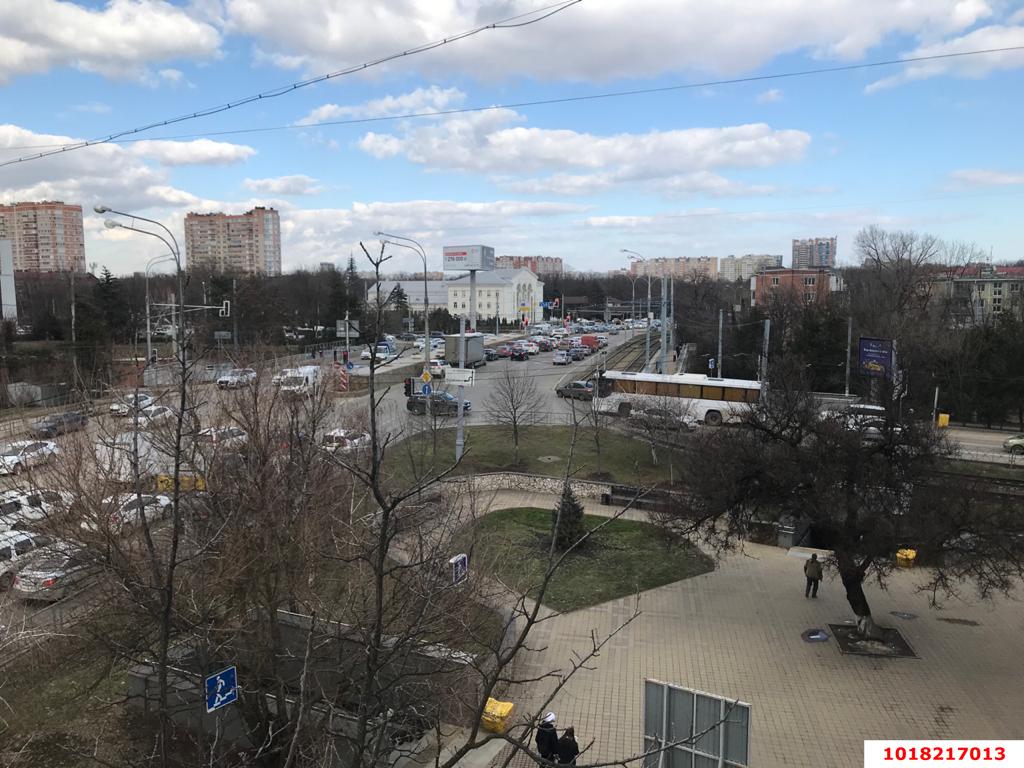 Фото №8: 2-комнатная квартира 50&nbsp;м², 4/4&nbsp;эт. - Краснодар, мкр. Центральный внутригородской округ, ул. Красная, 206