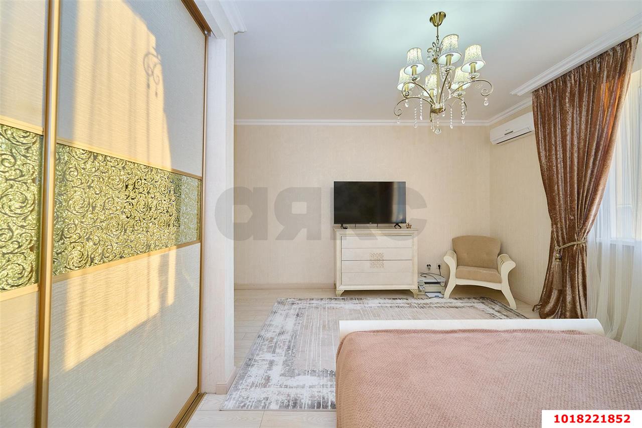 Фото №6: 2-комнатная квартира 67&nbsp;м², 14/17&nbsp;эт. - Краснодар, Прикубанский внутригородской округ, мкр. имени Маршала Жукова, ул. Александра Покрышкина, 2/2