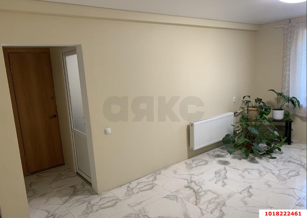 Фото №4: Торговое помещение 69&nbsp;м², 1/9&nbsp;эт. - Краснодар, Карасунский внутригородской округ, мкр. Комсомольский, ул. 30-й Иркутской Дивизии, 11