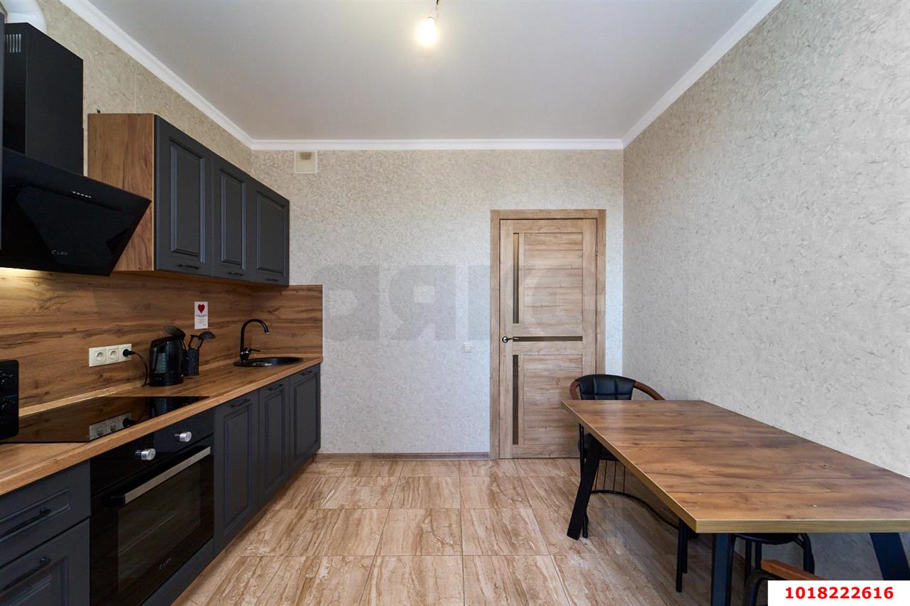 Фото №4: 1-комнатная квартира 42&nbsp;м², 14/25&nbsp;эт. - Краснодар, Западный внутригородской округ, Фестивальный, мкр. ЖК Маршал, ул. Гаражная, 87