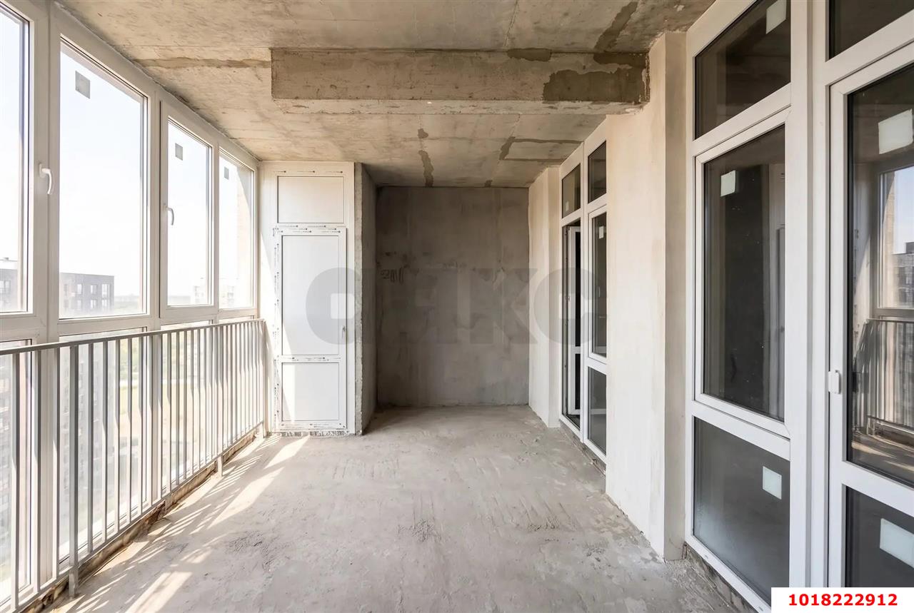 Фото №2: 2-комнатная квартира 77&nbsp;м², 17/19&nbsp;эт. - Краснодар, Прикубанский внутригородской округ, мкр. Образцово, ул. Адмирала Макарова, 5