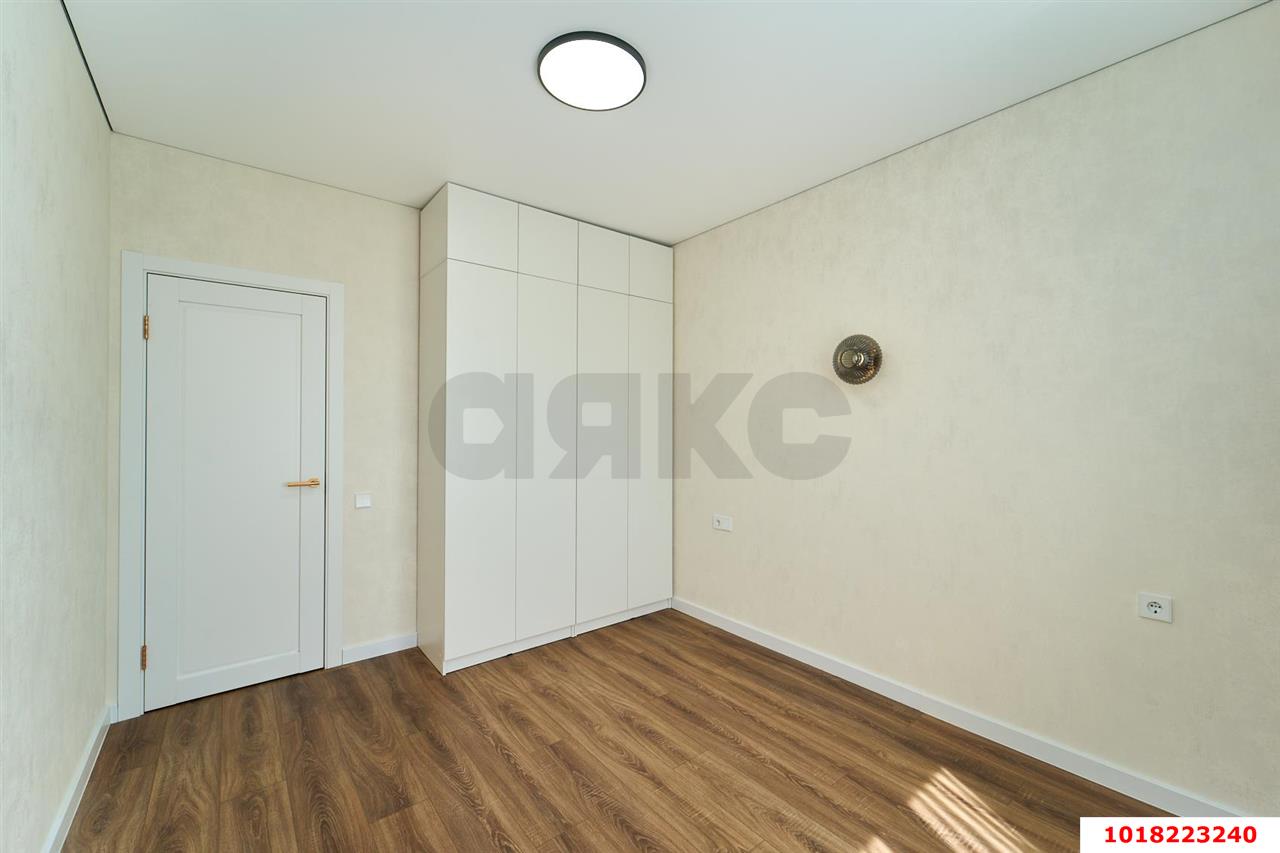 Фото №10: 1-комнатная квартира 35&nbsp;м², 6/23&nbsp;эт. - Краснодар, Карасунский внутригородской округ, Камвольно-суконный Комбинат, мкр. ЖК Урал, ул. Уральская, 87/7