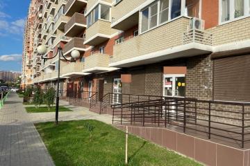 Фото №1: 1-комнатная квартира 37 м², 9/18 эт. - Краснодар, мкр. жилой комплекс Премьера, ул. Автолюбителей, 1/7к5