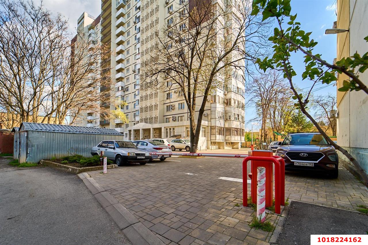 Фото №13: 2-комнатная квартира 64&nbsp;м², 5/16&nbsp;эт. - Краснодар, Западный внутригородской округ, мкр. Центральный, ул. Севастопольская, 6/1