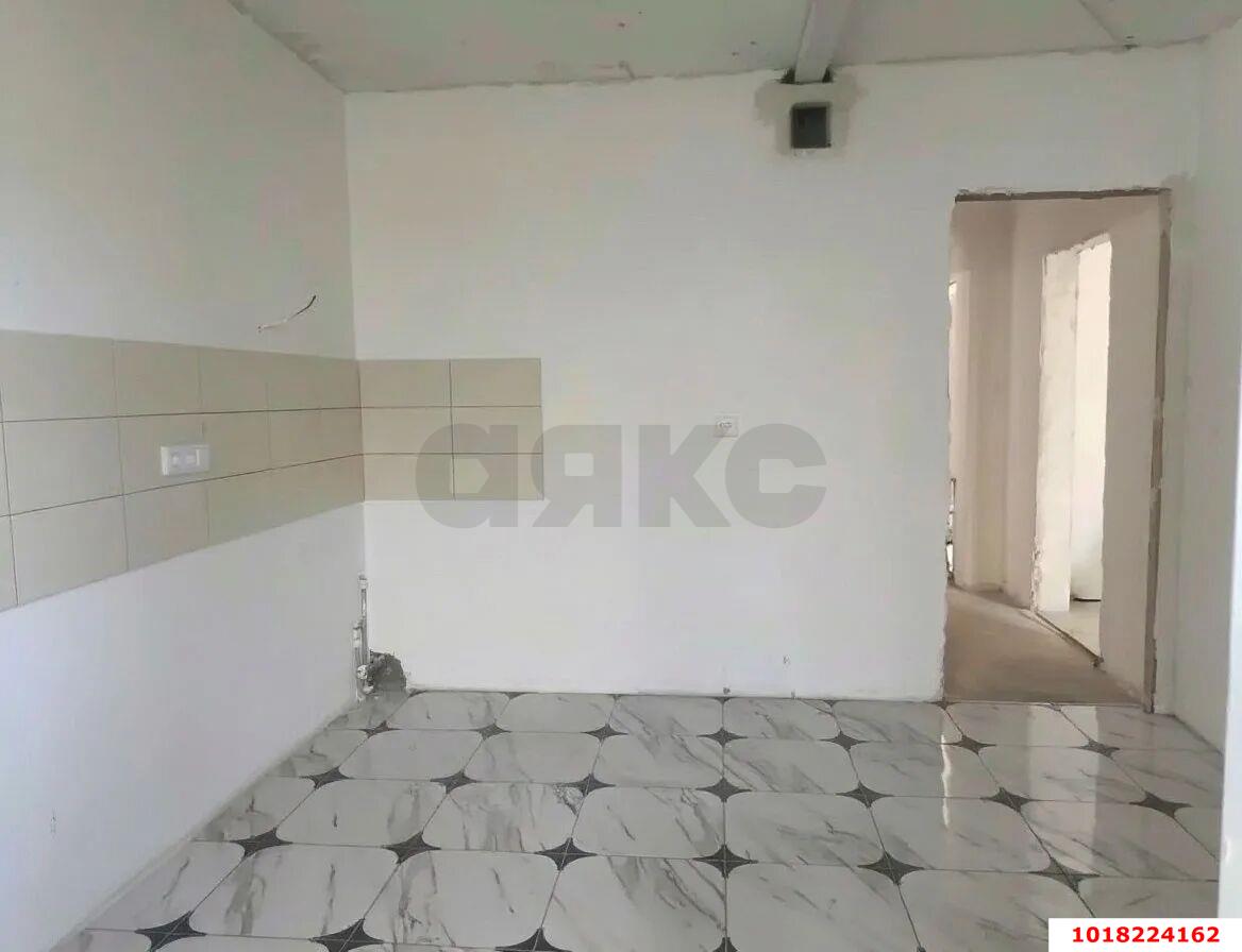 Фото №2: 2-комнатная квартира 64&nbsp;м², 5/16&nbsp;эт. - Краснодар, Западный внутригородской округ, мкр. Центральный, ул. Севастопольская, 6/1