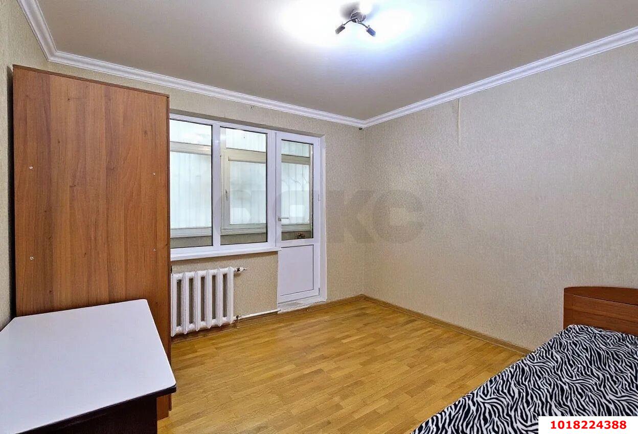 Фото №8: 4-комнатная квартира 86&nbsp;м², 1/10&nbsp;эт. - Краснодар, Прикубанский внутригородской округ, мкр. Завод Измерительных Приборов, ул. Зиповская, 28