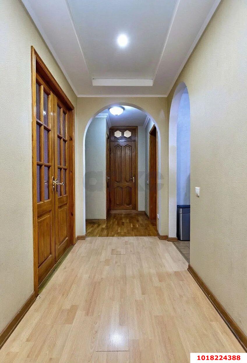 Фото №13: 4-комнатная квартира 86&nbsp;м², 1/10&nbsp;эт. - Краснодар, Прикубанский внутригородской округ, мкр. Завод Измерительных Приборов, ул. Зиповская, 28