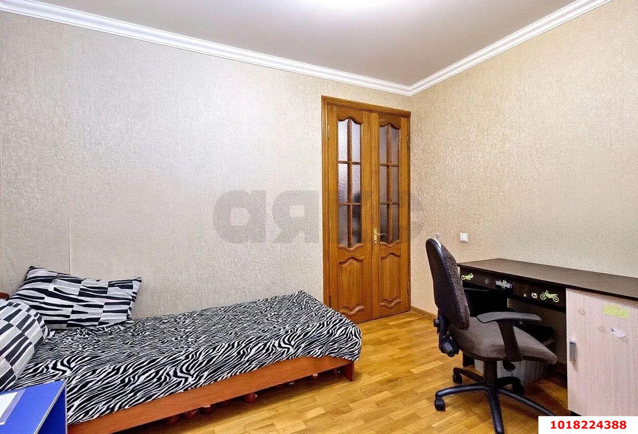 Фото №9: 4-комнатная квартира 86&nbsp;м², 1/10&nbsp;эт. - Краснодар, Прикубанский внутригородской округ, мкр. Завод Измерительных Приборов, ул. Зиповская, 28