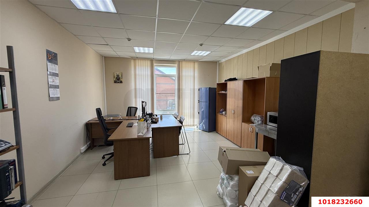 Фото №4: Отдельное здание 553&nbsp;м², 1/3&nbsp;эт. - Краснодар, Прикубанский внутригородской округ, мкр. Сады Калинина, ул. Средняя, 15
