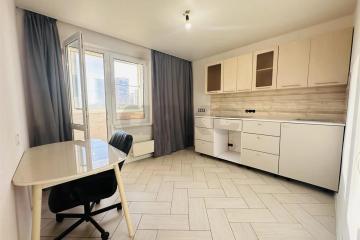 Фото №1: 1-комнатная квартира 38 м², 6/16 эт. - Краснодар, мкр. Завод Измерительных Приборов, ул. имени 40-летия Победы, 33/10