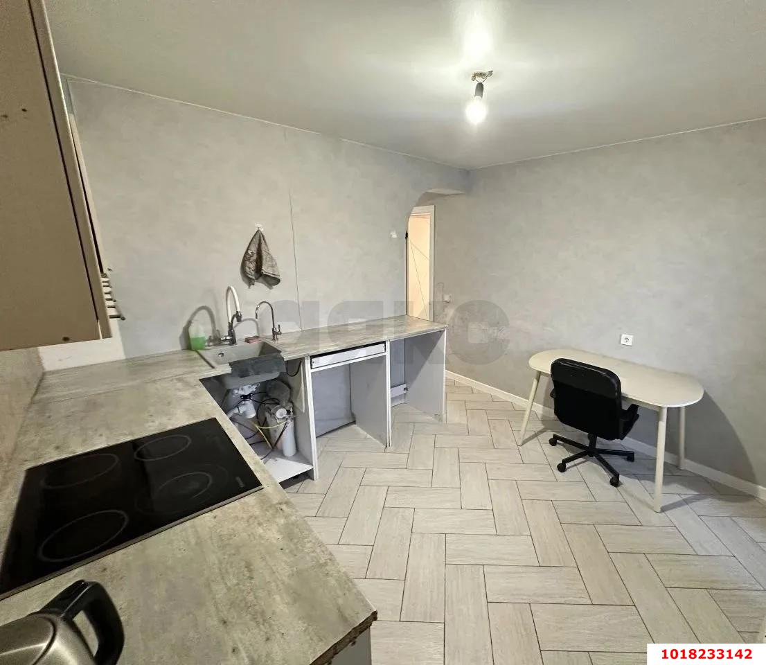 Фото №4: 1-комнатная квартира 42&nbsp;м², 6/16&nbsp;эт. - Краснодар, Прикубанский внутригородской округ, мкр. Завод Измерительных Приборов, ул. имени 40-летия Победы, 33/10