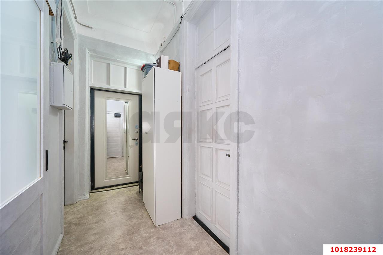 Фото №8: 1-комнатная квартира 30&nbsp;м², 3/3&nbsp;эт. - Краснодар, Центральный внутригородской округ, Покровка, мкр. Центральный, ул. Щорса, 1