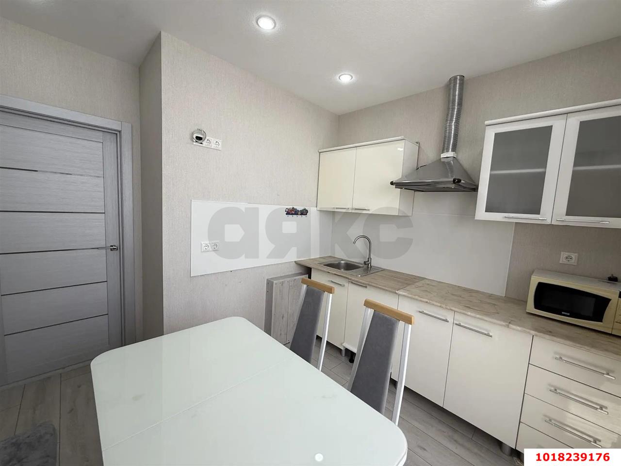 Фото №2: 2-комнатная квартира 40&nbsp;м², 20/24&nbsp;эт. - Краснодар, Прикубанский внутригородской округ, мкр. жилой комплекс Свобода, ул. Домбайская, 55к8