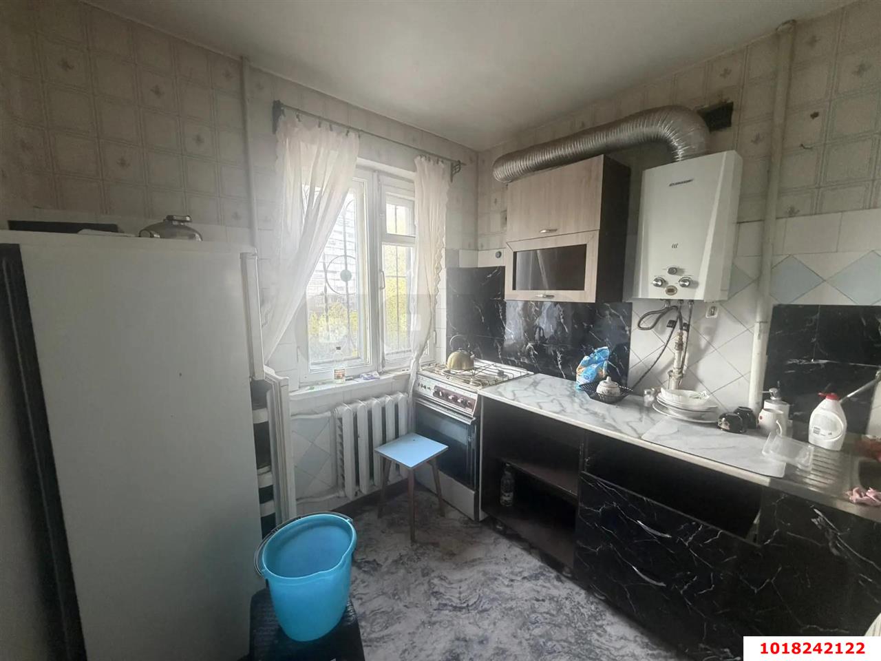 Фото №1: 1-комнатная квартира 33&nbsp;м², 3/5&nbsp;эт. - Краснодар, Центральный внутригородской округ, Покровка, мкр. Центральный, ул. Радио, 12