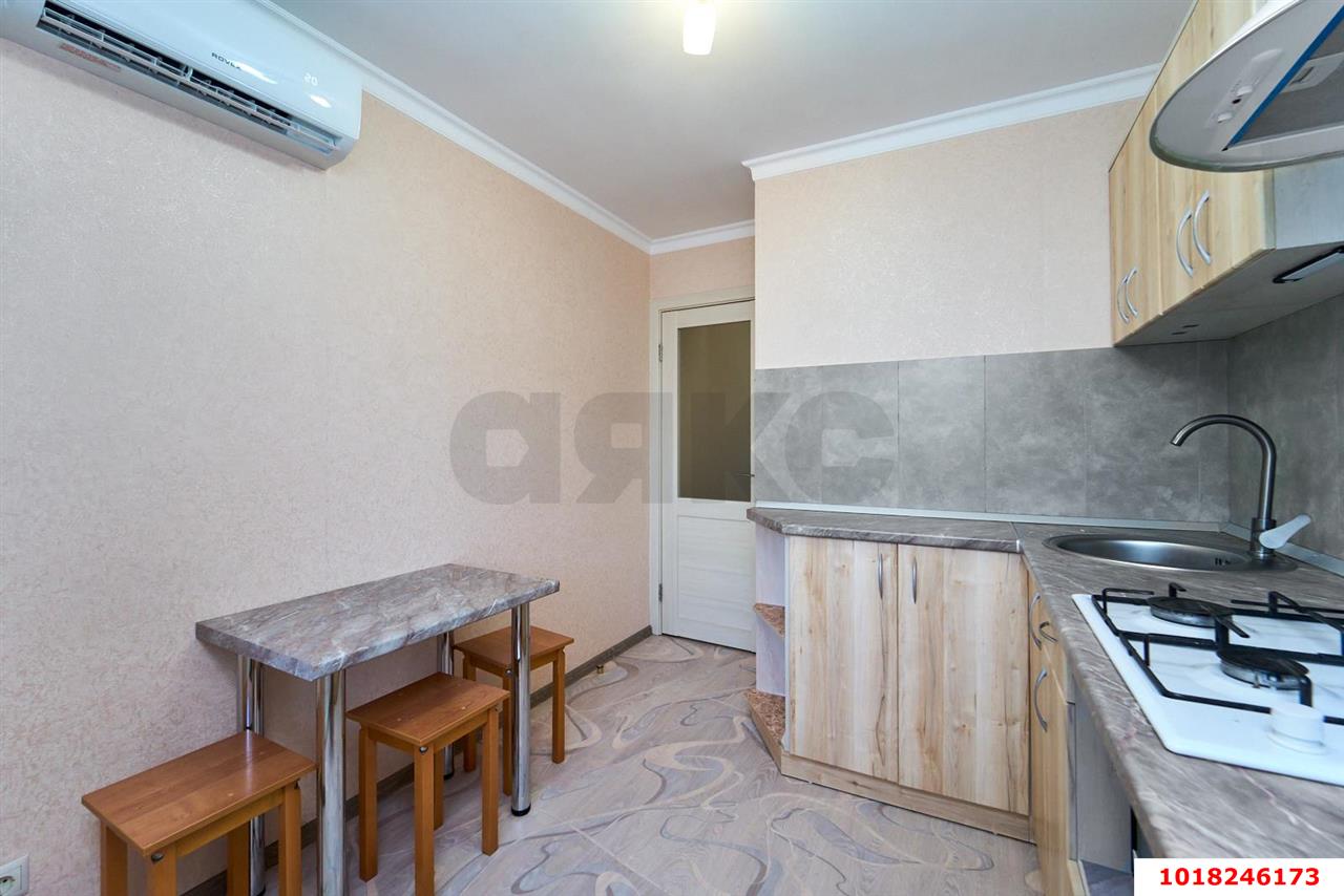 Фото №3: 2-комнатная квартира 44&nbsp;м², 4/9&nbsp;эт. - Краснодар, Западный внутригородской округ, мкр. Центральный, ул. Красная, 29