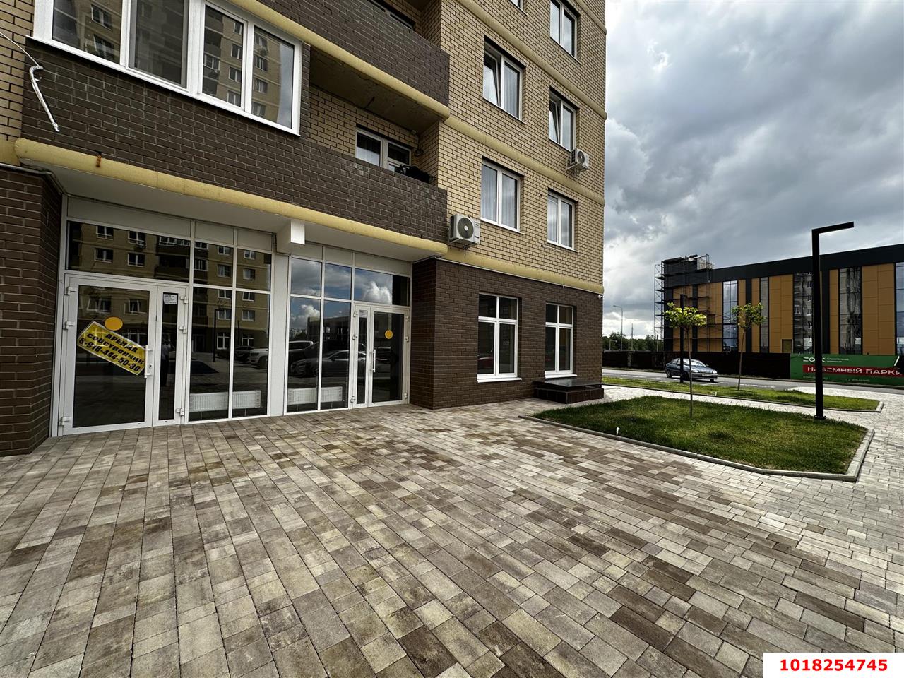 Фото №4: Торговое помещение 65&nbsp;м², 1/16&nbsp;эт. - Краснодар, Прикубанский внутригородской округ, мкр. жилой комплекс Дыхание, ул. Лётчика Позднякова, 2к29