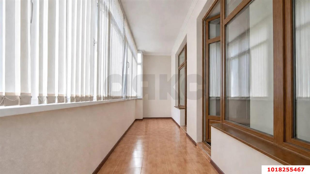Фото №12: 2-комнатная квартира 90&nbsp;м², 4/24&nbsp;эт. - Краснодар, Западный внутригородской округ, ЖК Новый Город, мкр. Юбилейный, б-р Клары Лучко, 14к2