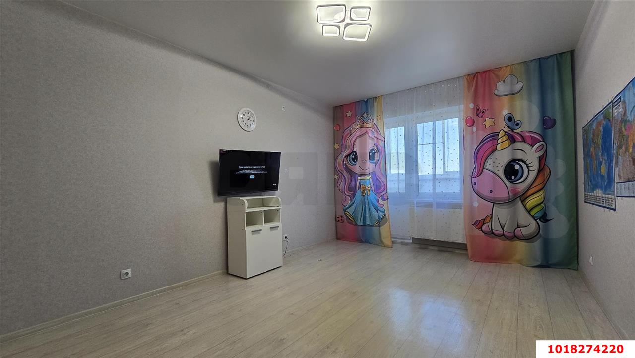 Фото №1: 3-комнатная квартира 80&nbsp;м², 2/16&nbsp;эт. - Краснодар, Прикубанский внутригородской округ, Восточный, мкр. жилой комплекс Квартал № 6, ул. имени 75-летия Победы, 26/1к2