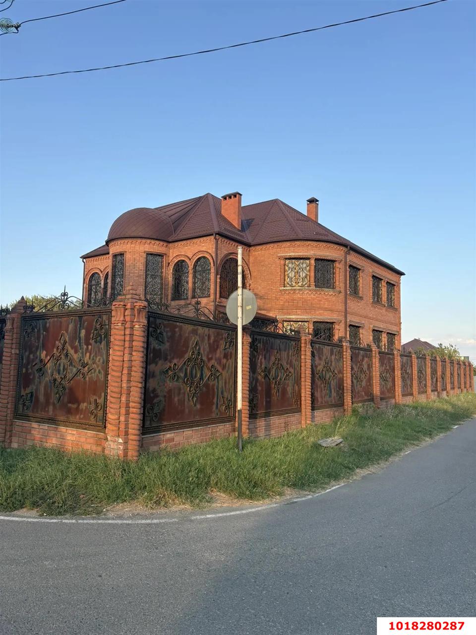 Фото №2: Дом 1000&nbsp;м² + 32&nbsp;сот., 3&nbsp;эт. - Энем, ул. Молодёжная, 15