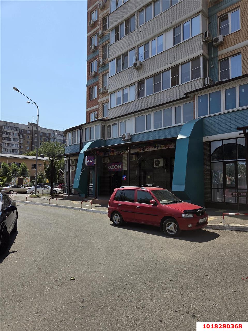 Фото №3: Торговое помещение 75&nbsp;м², 1/24&nbsp;эт. - Краснодар, Карасунский внутригородской округ, Черёмушки, мкр. ЖК Большая Таманская, ул. Таманская, 153к2