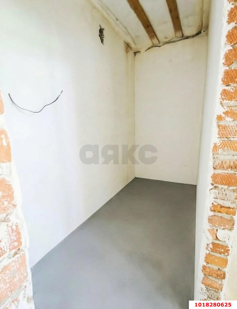 Фото №6: 1-комнатная квартира 48&nbsp;м², 4/4&nbsp;эт. - Краснодар, Карасунский внутригородской округ, ж/м Пашковский, ул. Карасунская, 257