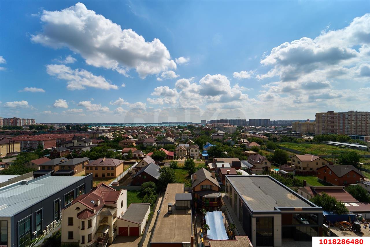 Фото №10: 2-комнатная квартира 67&nbsp;м², 14/16&nbsp;эт. - Краснодар, Прикубанский внутригородской округ, имени Петра Метальникова, мкр. жилой комплекс Времена Года-2, ул. Евгении Жигуленко, 5к1