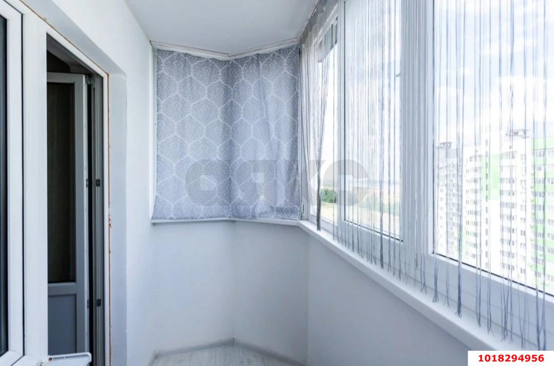Фото №10: 2-комнатная квартира 56&nbsp;м², 14/16&nbsp;эт. - Краснодар, Прикубанский внутригородской округ, Восточный, мкр. жилой комплекс Квартал № 6, ул. Генерал-лейтенанта Александра Сапрунова, 13
