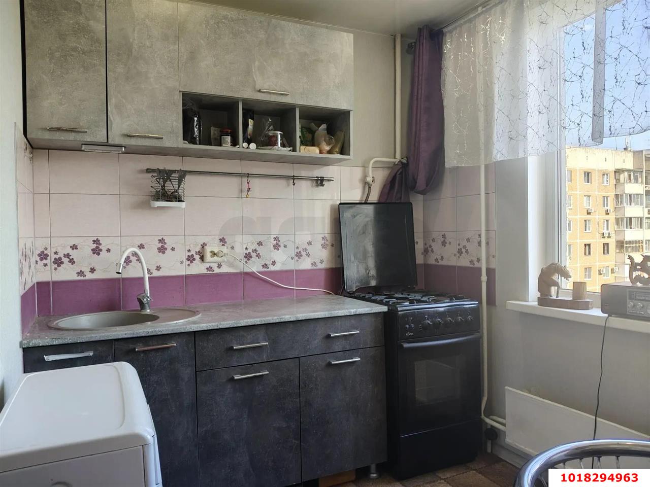 Фото №1: 1-комнатная квартира 35&nbsp;м², 8/10&nbsp;эт. - Краснодар, Западный внутригородской округ, мкр. Юбилейный