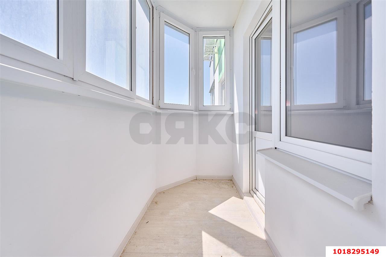 Фото №8: 2-комнатная квартира 56&nbsp;м², 16/16&nbsp;эт. - Краснодар, Прикубанский внутригородской округ, Восточный, мкр. жилой комплекс Квартал № 6, ул. Генерал-лейтенанта Александра Сапрунова, 15