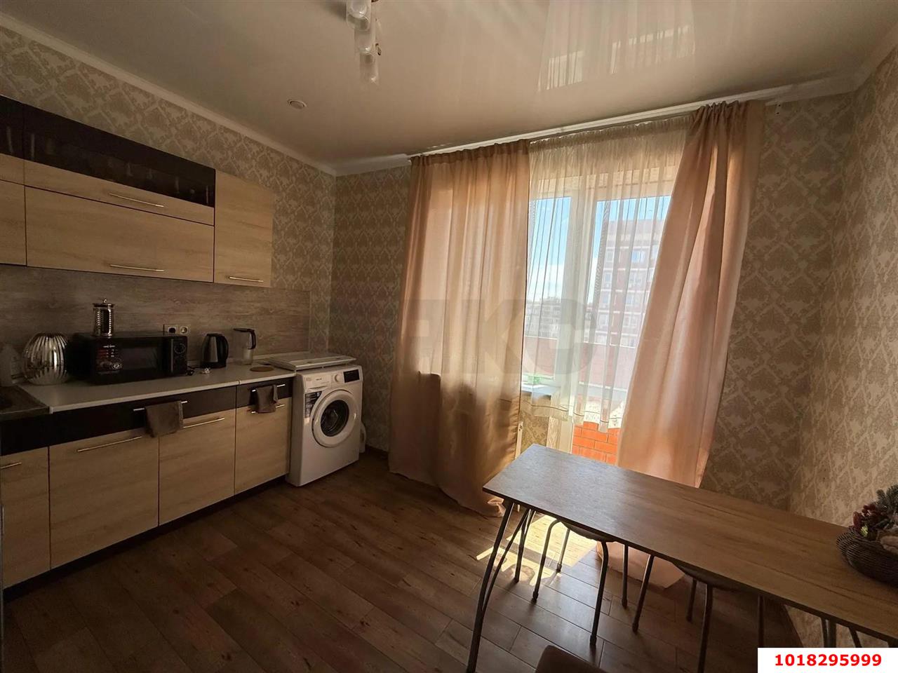 Фото №1: 1-комнатная квартира 39&nbsp;м², 16/20&nbsp;эт. - Краснодар, Прикубанский внутригородской округ, Молодёжный, мкр. жилой комплекс Абрикос, ул. 5-я Дорожная, 68к1