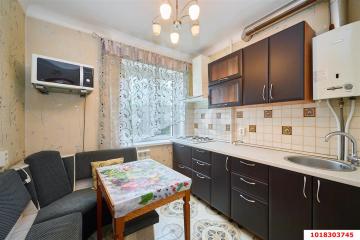 Фото №1: 1-комнатная квартира 31 м², 3/5 эт. - Краснодар, мкр. Завод Измерительных Приборов, ул. Ростовское шоссе, 8
