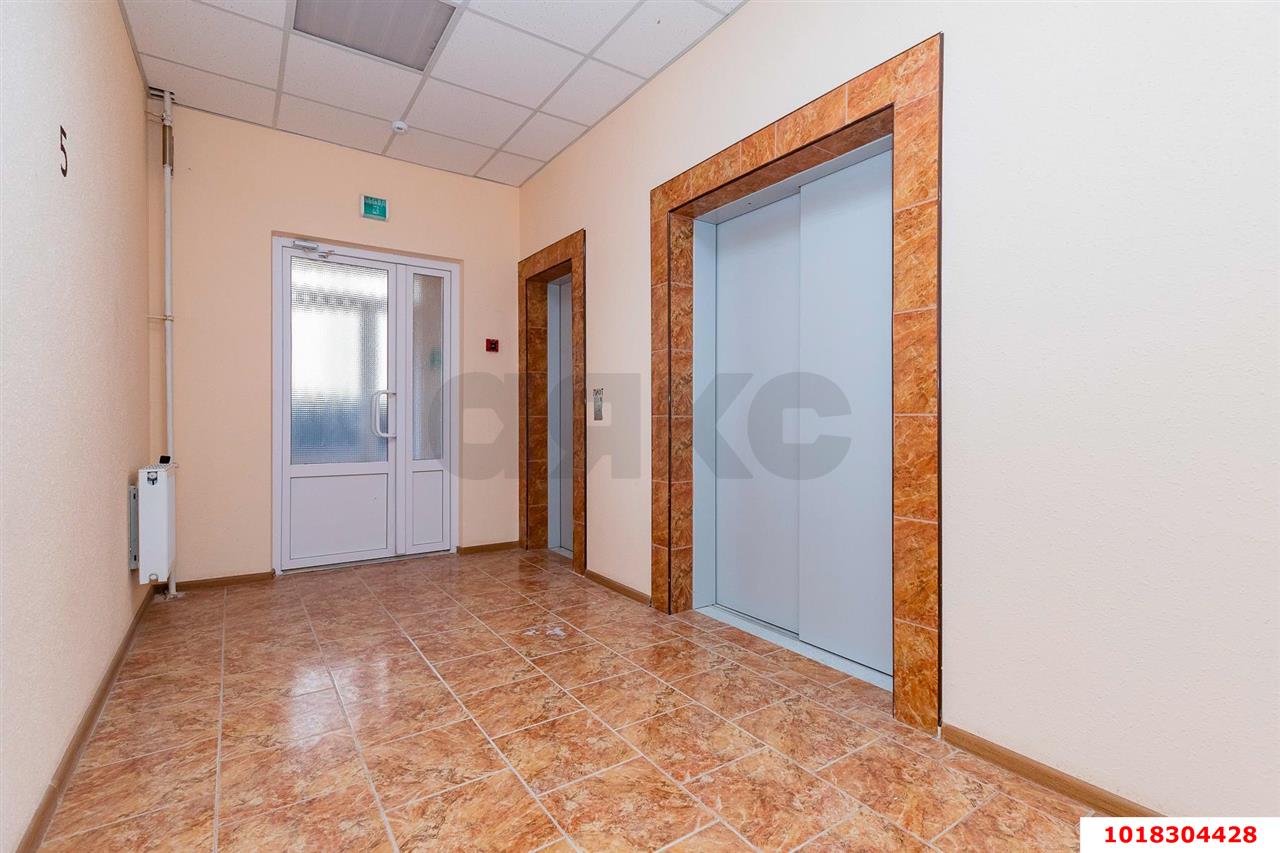 Фото №10: 1-комнатная квартира 53&nbsp;м², 12/20&nbsp;эт. - Краснодар, Западный внутригородской округ, ЖК Октябрьский, мкр. Центральный, ул. Октябрьская, 181/2к1