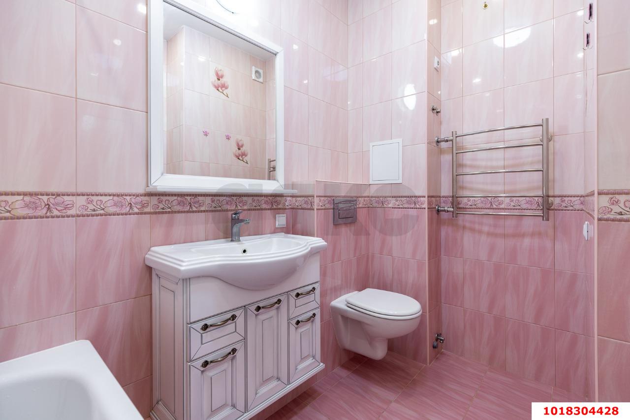 Фото №7: 1-комнатная квартира 53&nbsp;м², 12/20&nbsp;эт. - Краснодар, Западный внутригородской округ, ЖК Октябрьский, мкр. Центральный, ул. Октябрьская, 181/2к1
