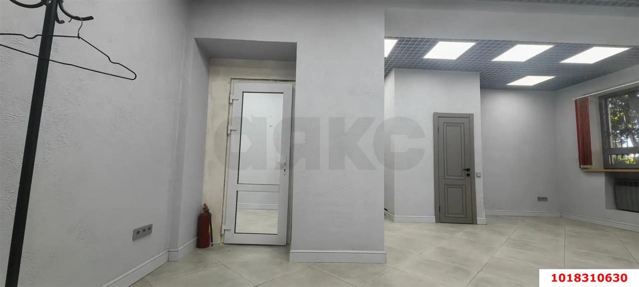 Фото №8: 2-комнатная квартира 59&nbsp;м², 1/4&nbsp;эт. - Краснодар, Центральный внутригородской округ, мкр. Дубинка, ул. Ставропольская, 174