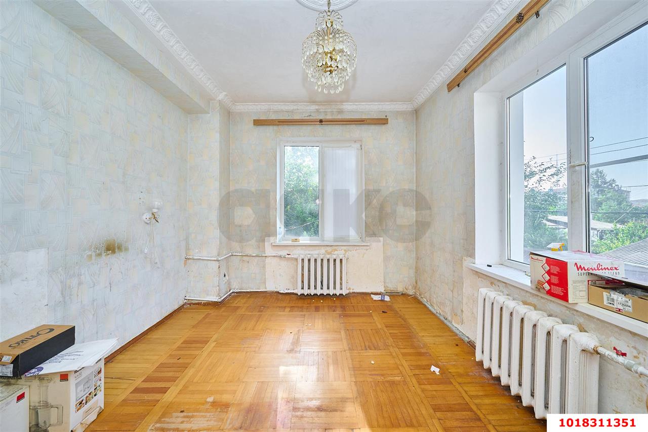 Фото №1: 2-комнатная квартира 60&nbsp;м², 2/4&nbsp;эт. - Краснодар, Карасунский внутригородской округ, мкр. Черёмушки, ул. Ставропольская, 87