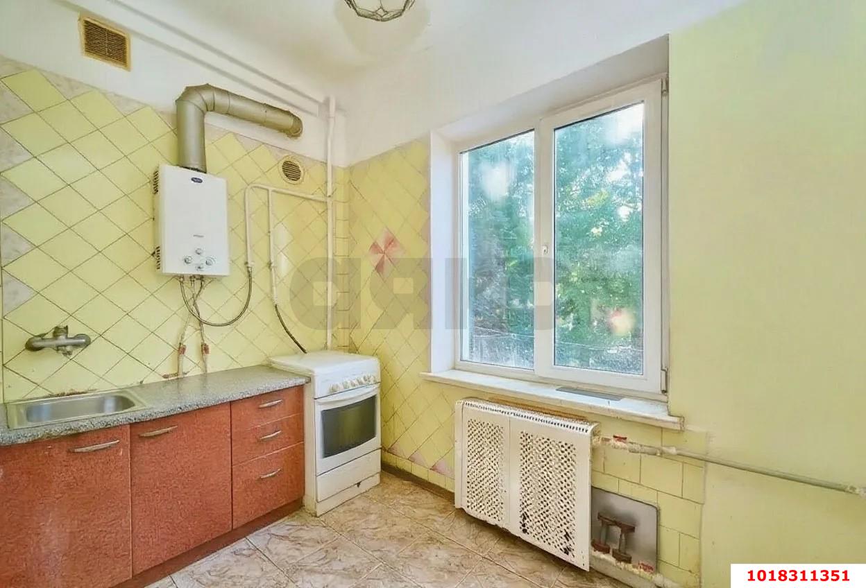 Фото №6: 2-комнатная квартира 60&nbsp;м², 2/4&nbsp;эт. - Краснодар, Карасунский внутригородской округ, мкр. Черёмушки, ул. Ставропольская, 87